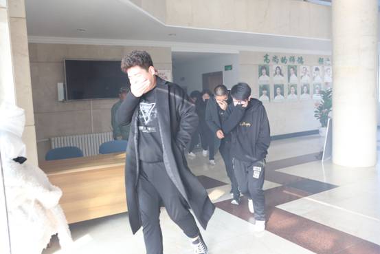 大连中外服装艺术学校消防疏散演练 大连中外服装艺术学校消防疏散演练