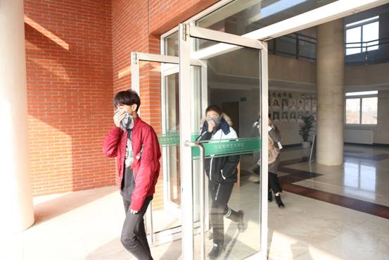 大连中外服装艺术学校消防疏散演练 大连中外服装艺术学校消防疏散演练